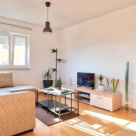 Apartment Apartman Kuje Liznjan